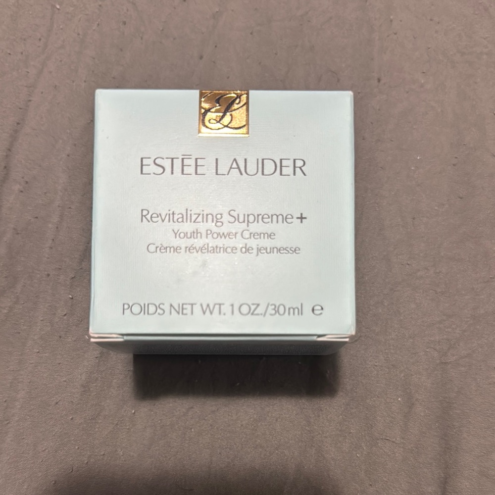 Estee Lauder Revitalizing Supreme+ Creme in Gold and Tan